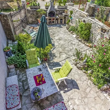 Fuer 5 Personen Ca 70 Qm In Rakalj, Istrien Bucht Von Rasa Holiday home Rakalj