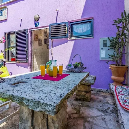 Fuer 5 Personen Ca 70 Qm In Rakalj, Istrien Bucht Von Rasa Holiday home